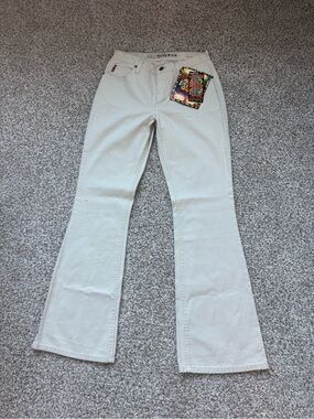 NWT Vintage Y2K Mudd Mondo Hip Hugger Bell Bottom Flare Jeans Sz 9 Beige